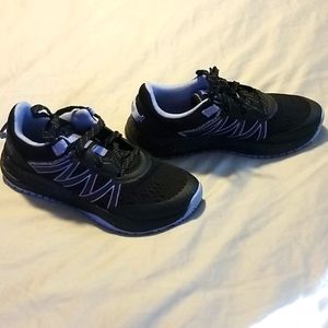 Avia Sneakers - Trail Runners